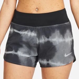 NWT WOMEN'S NIKE DRI-FIT ECLIPSE DYE PRINT SHORT